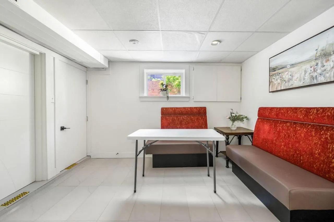 Charming Vancouver Stay Gasthuis